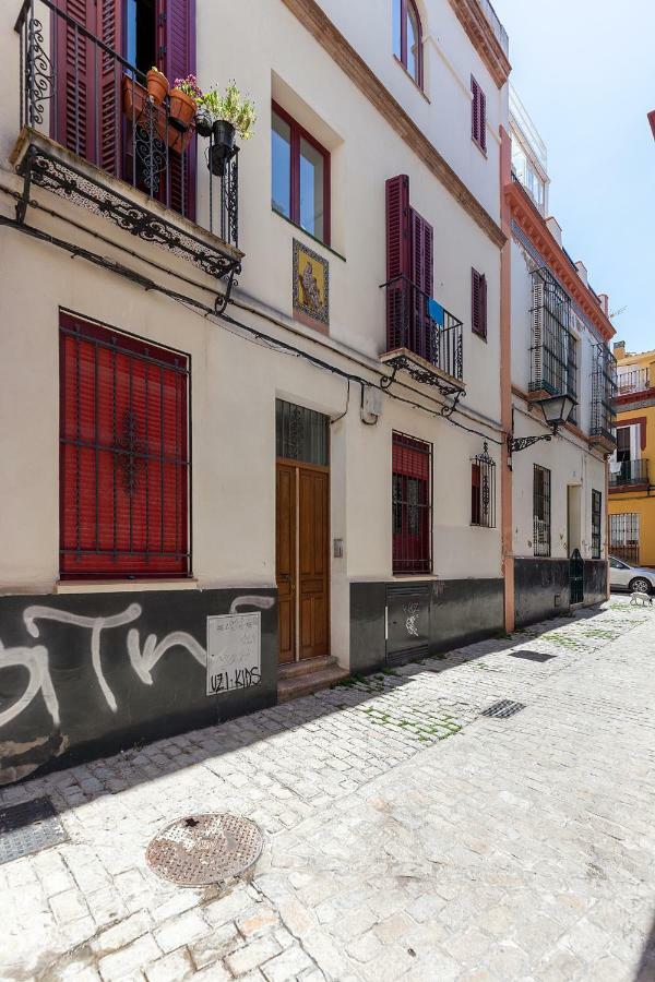 Apartamento Pasaje Amores Iz. · Tranquilidad Y Vida Cultural En Centro 4px